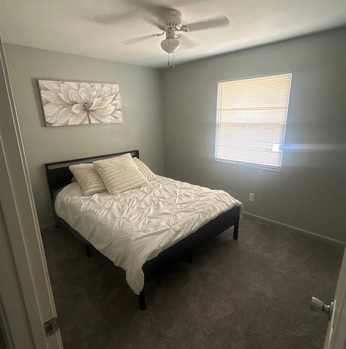 3 bed, 1355 sqft, $2,600 — Photo 3