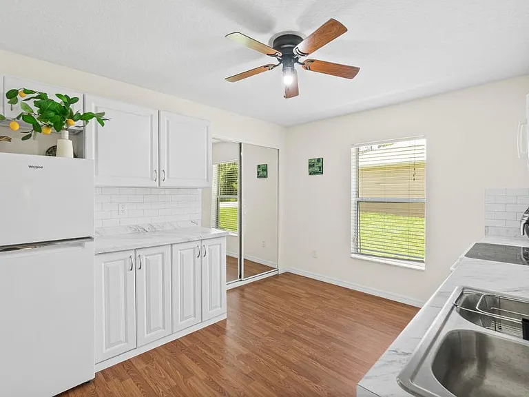 7 Zoffinger Pl — Photo 11