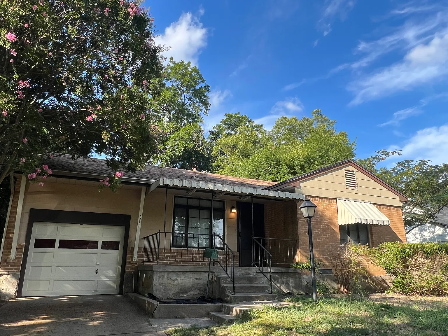 2 bed, 1100 sqft, $1,650 — Photo 1