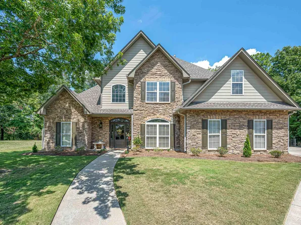 200 Creekwood Ct, Helena, AL 35080