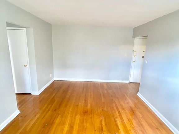5th image of 15 Shepard Ave