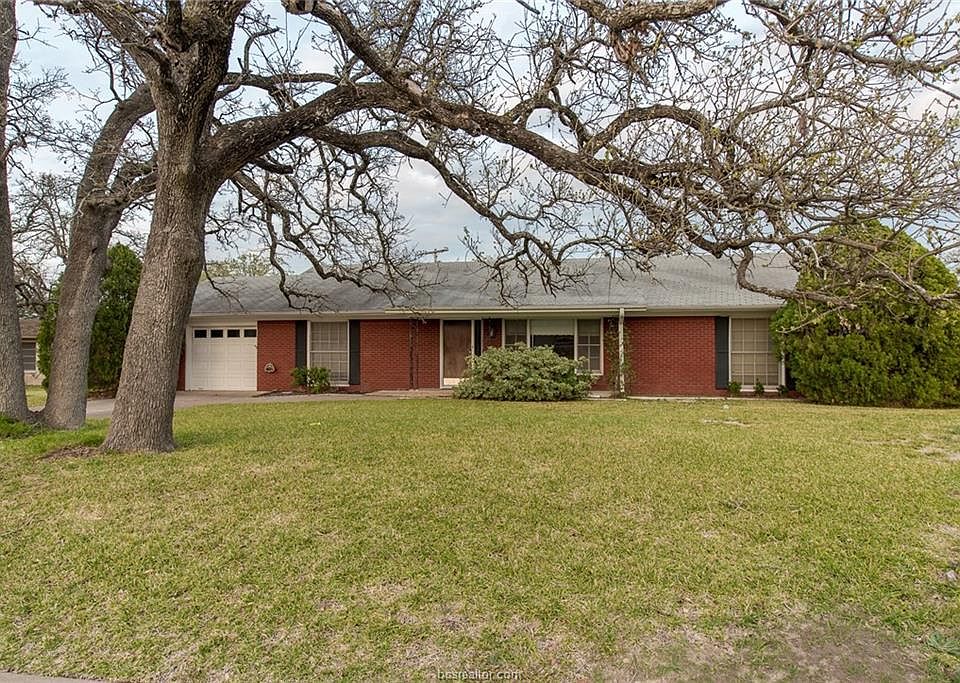 1st image of 2101 Elmwood Dr