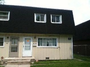 1104 Kane St, Aurora, IL 60505