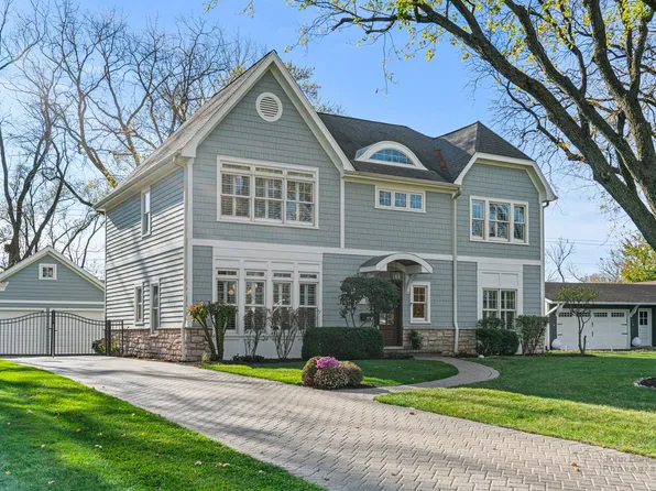 5718 Ridgewood Dr, Western Springs, IL 60558