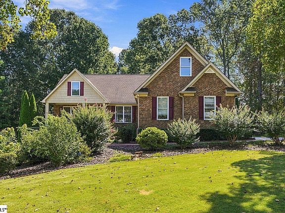 2nd image of 1 Mandarin Cir