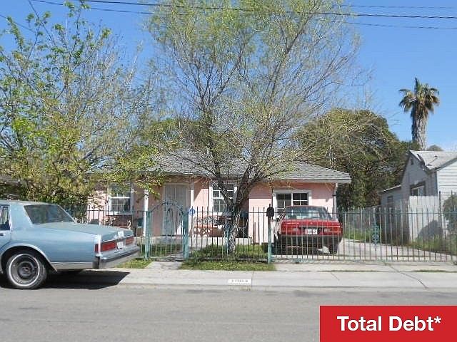 1st image of 1004 S Broadway Ave