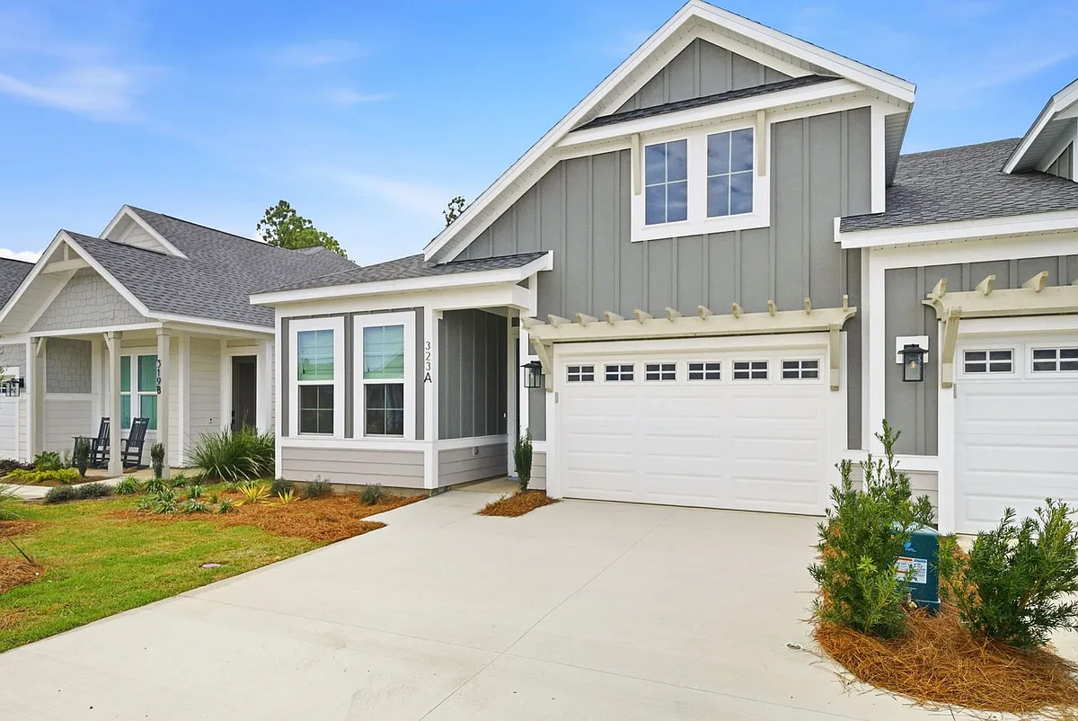 Building Photo - 323 Suwannee Dr #72A