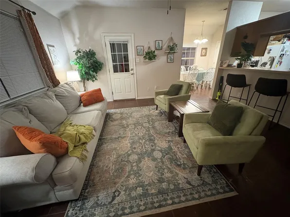 950 E 3rd St, Weatherford, TX 76086