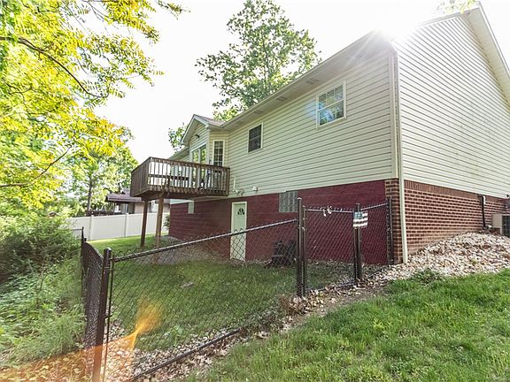 3rd image of 1123 Brookside Dr