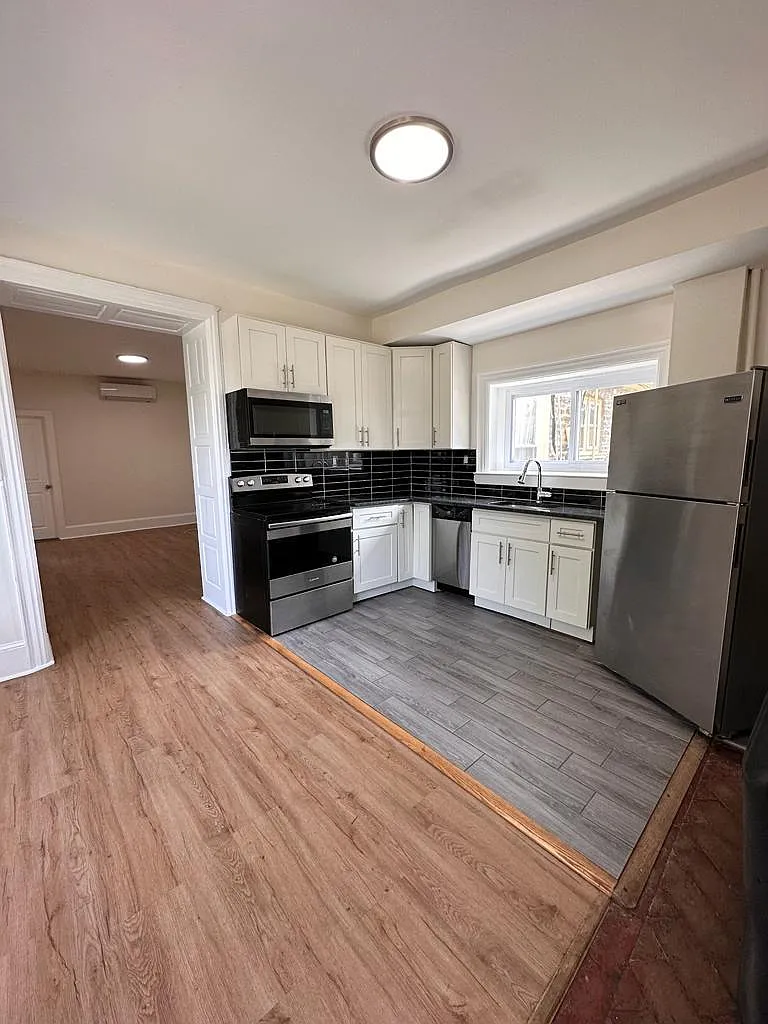 1 bed, $1,375 — Photo 2