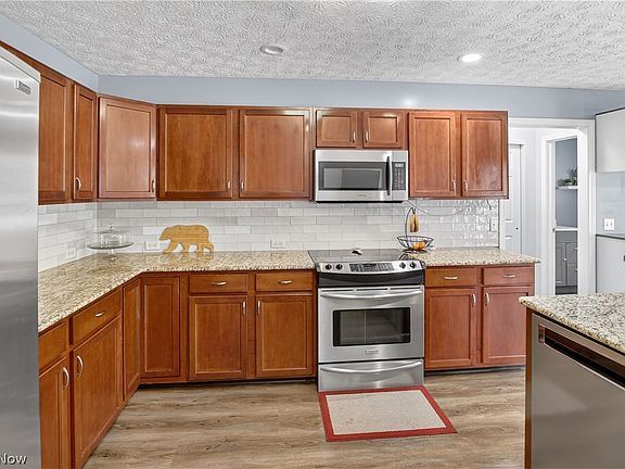 5th image of 3089 Pondsford Dr