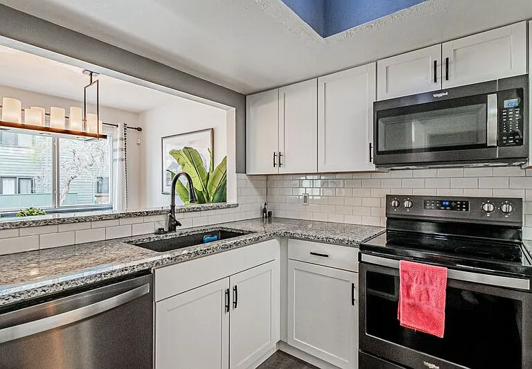 10410 W Jewell Ave #B — Photo 8