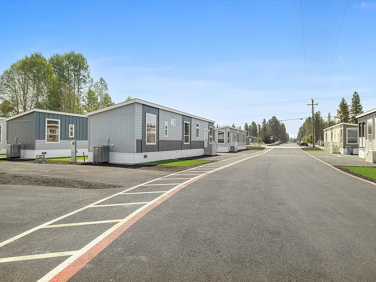 Unit could vary slightly with appliances and colors. Some pictures are virtually staged.