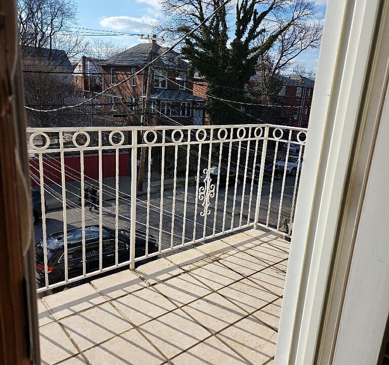 1st image of 529 Logan Ave