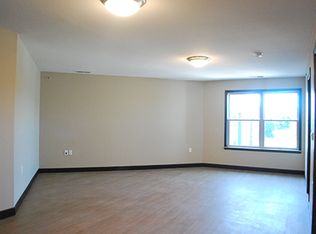 1585 Grand Ave #11187251, Worthington, MN 56187