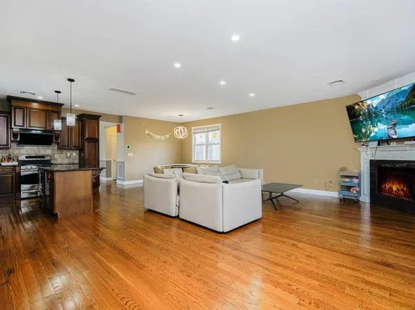 151a Waterbury Avenue image 24 of 33