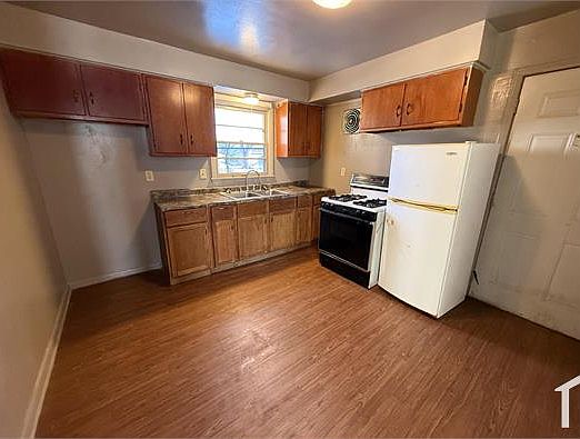 2nd image of 5138 N 84th St