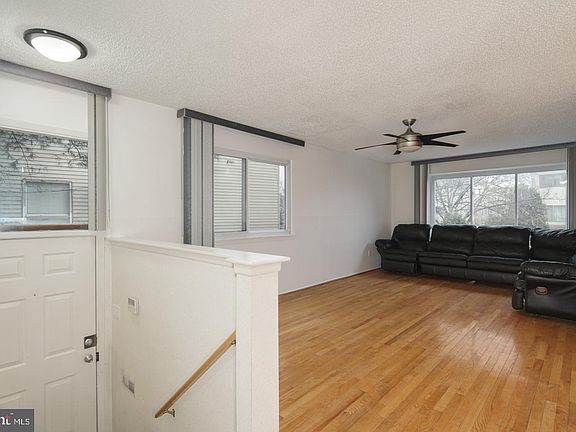 3rd image of 1528 Marcy Pl #A