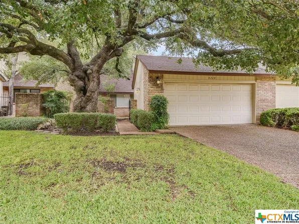 8224 Summer Side Dr, Austin, TX 78759