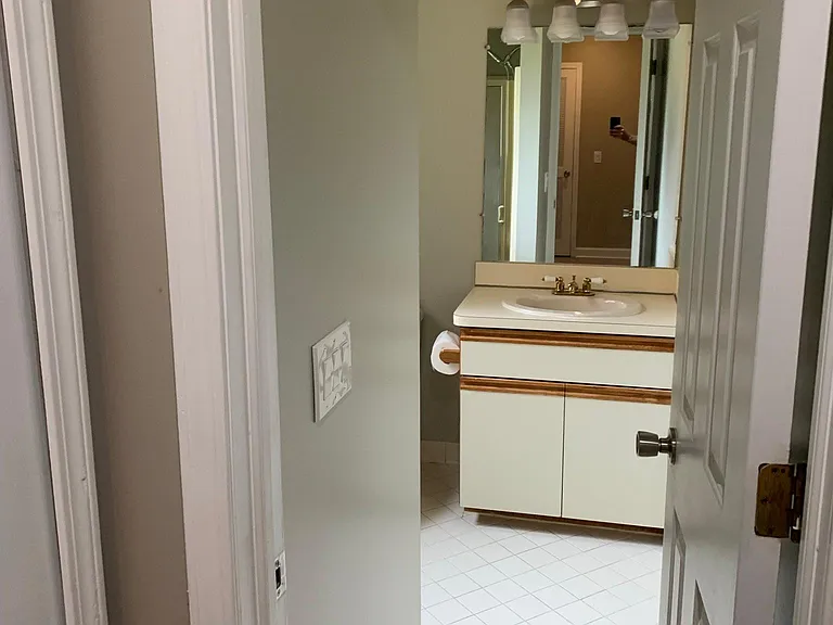 38615 Meadowdale St — Photo 11