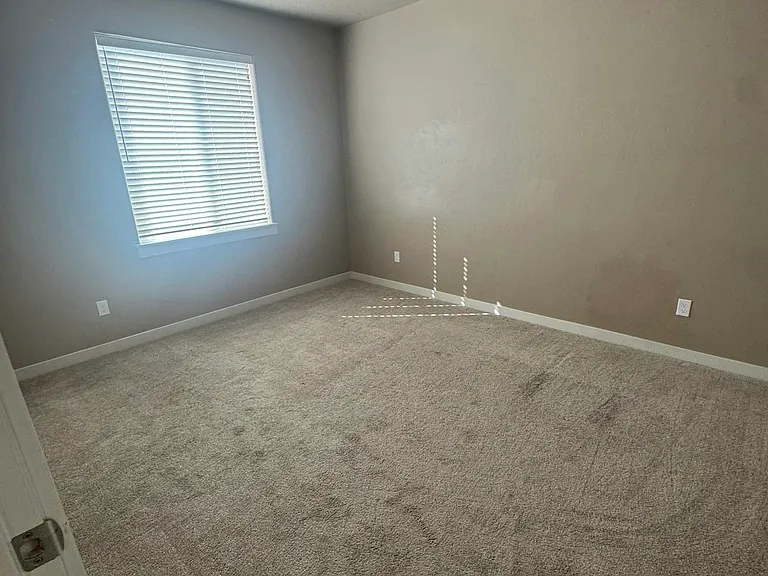 18551 White Rose Pl — Photo 4