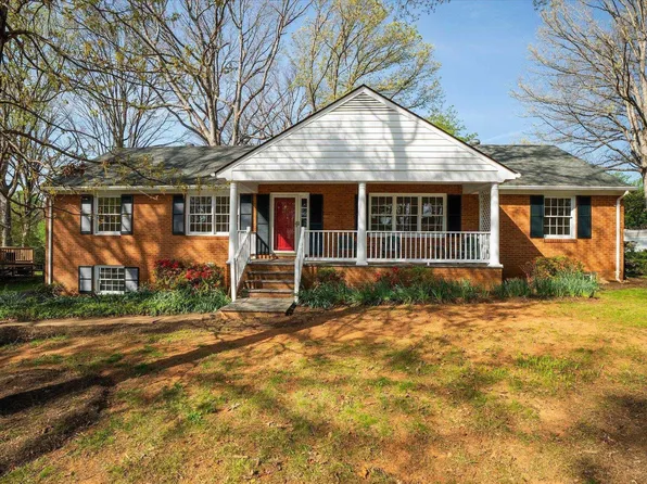 503 Carrsbrook Dr, Charlottesville, VA 22901