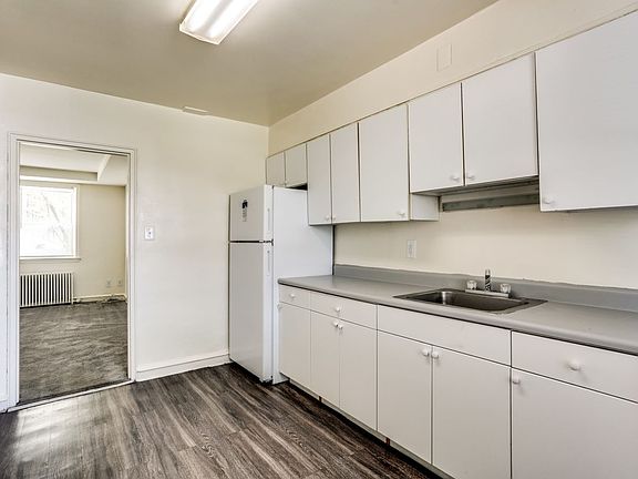 Kitchen- Falls Court