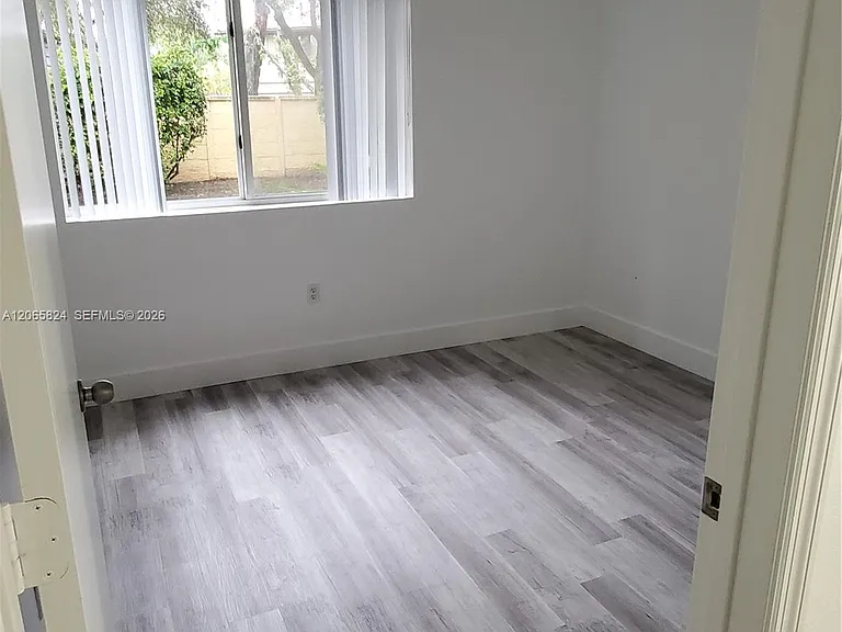 9909 Westwood Dr #121 — Photo 14