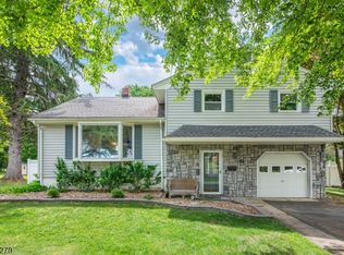 6 Honeyman Dr, Roxbury Twp., NJ 07876