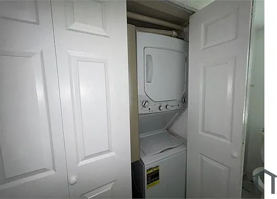 3223 Buena Vista Ter SE #101 — Photo 9