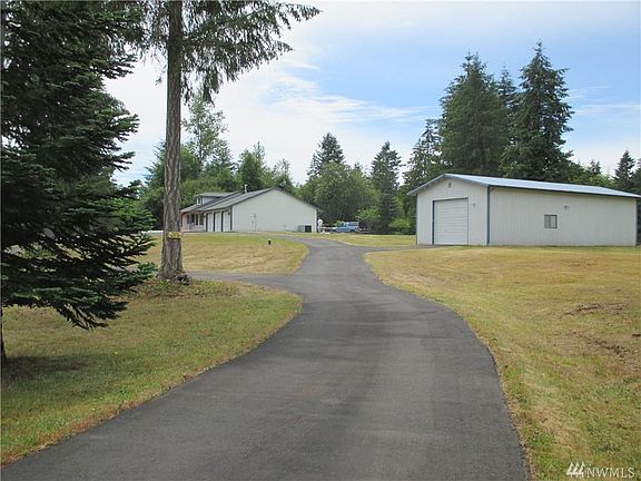 3rd image of 10447 Cristen Ct SW