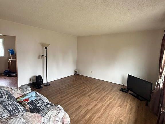 3rd image of 1815 19th Ave S