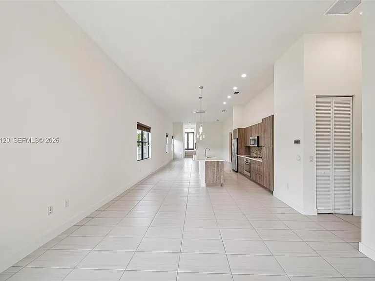 7635 NW 103rd Pl — Photo 27