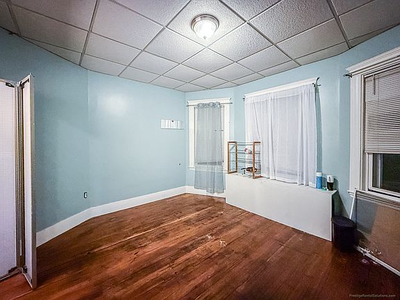 5th image of 120 Gladstone St #2