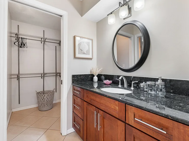 1325 Bayport Ave — Photo 21