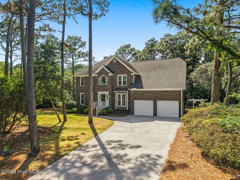1st image of 504 Periwinkle Way