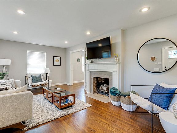 2nd image of 1735 Ashland Ave