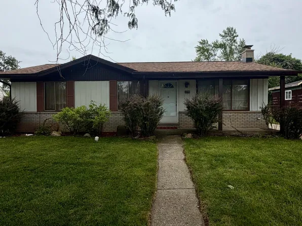 3209 Lucie St, Lansing, MI 48911