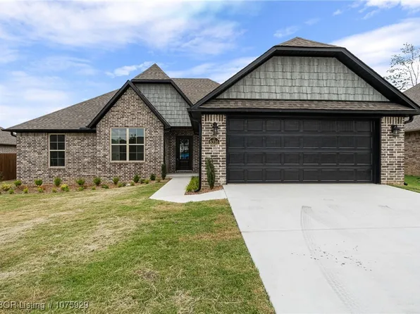 8316 McLaren Dr, Fort Smith, AR 72916