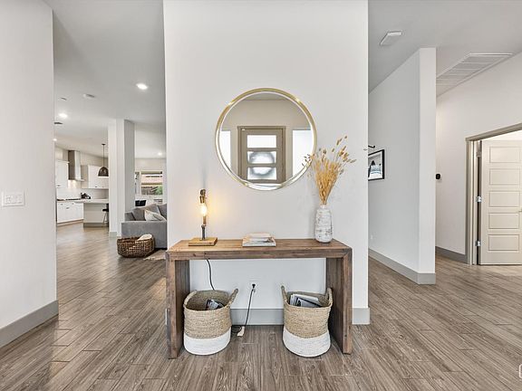 4th image of 5910 Ocean Jasper Dr