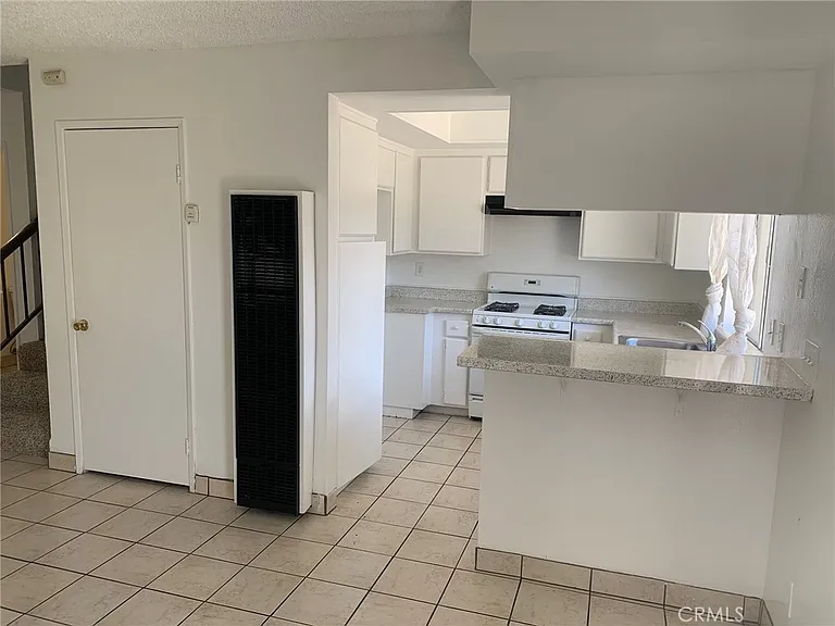 796 N Glassell St — Photo 5
