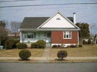 231 E Morton St, Old Forge, PA 18518