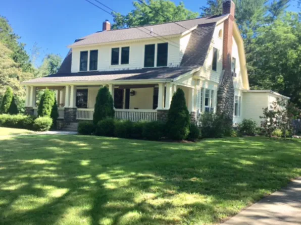 6 High St, Ashaway, RI 02804