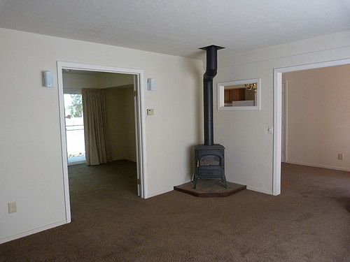 3rd image of 693 Modesto Ave APT 3