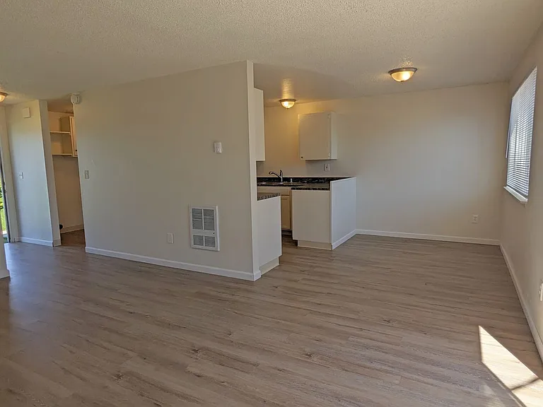 7815 NE 117th Ave — Photo 17