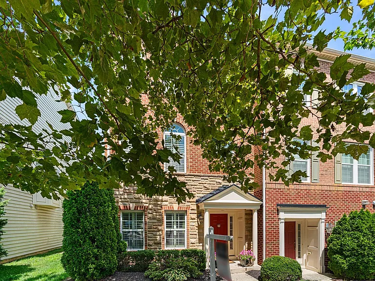 10512 Old Ellicott Cir #48 — Photo 2
