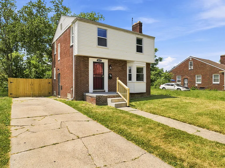3677 Somerset Ave — Photo 2