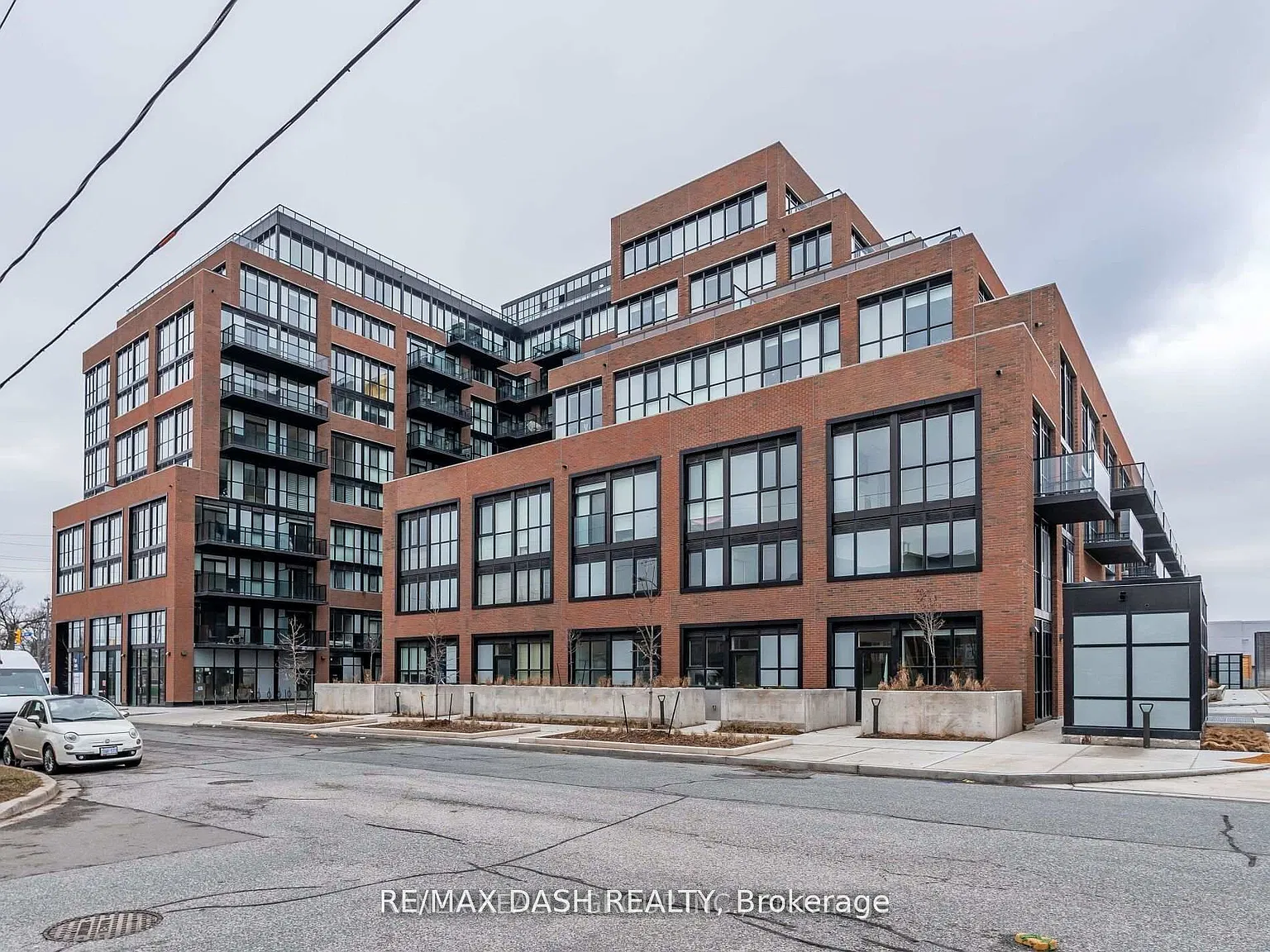4 bed, $4,100 — Photo 2
