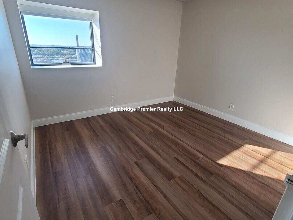 2nd image of 812 Memorial Dr #900