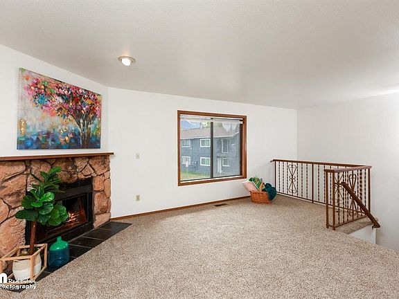 4th image of 8050 Pioneer Dr APT 505